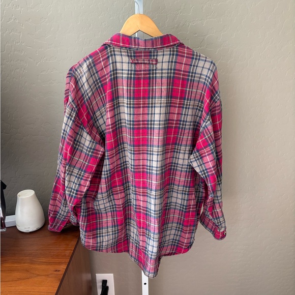 Vintage Plaid Red and Blue button down top ~ L - Picture 3 of 3